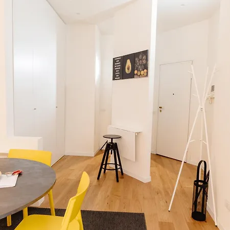 Open Space Nel Pieno Centro Di ホテル 3*